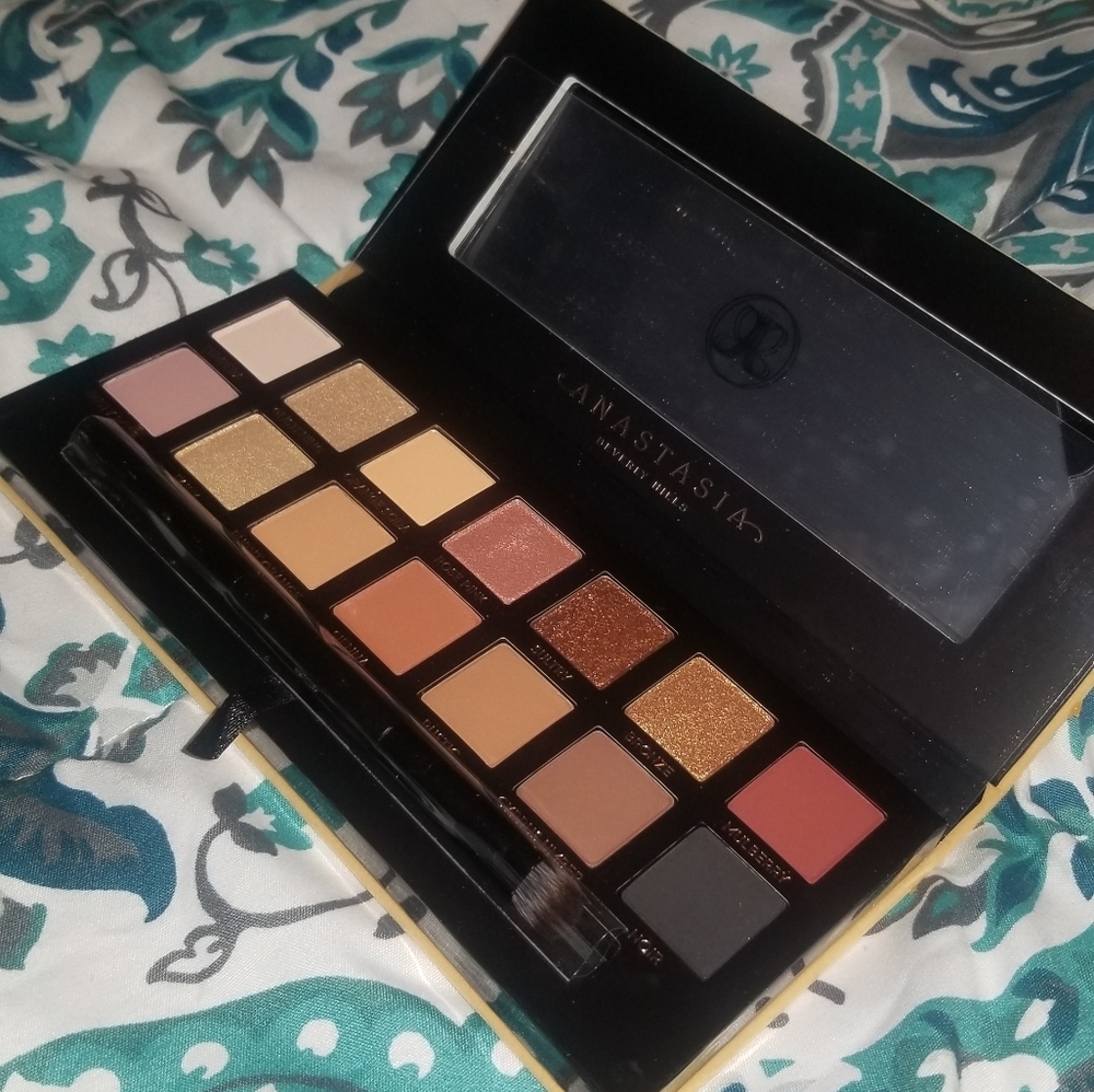 Abh Soft Glam Palette